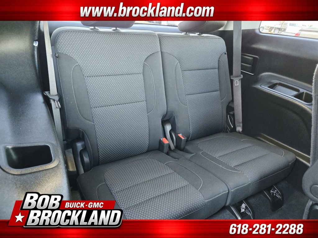 Used 2023 GMC Acadia SLE w/ Driver Convenience Package image 16