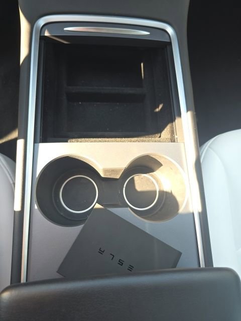 Used 2023 Tesla Model Y Long Range image 23