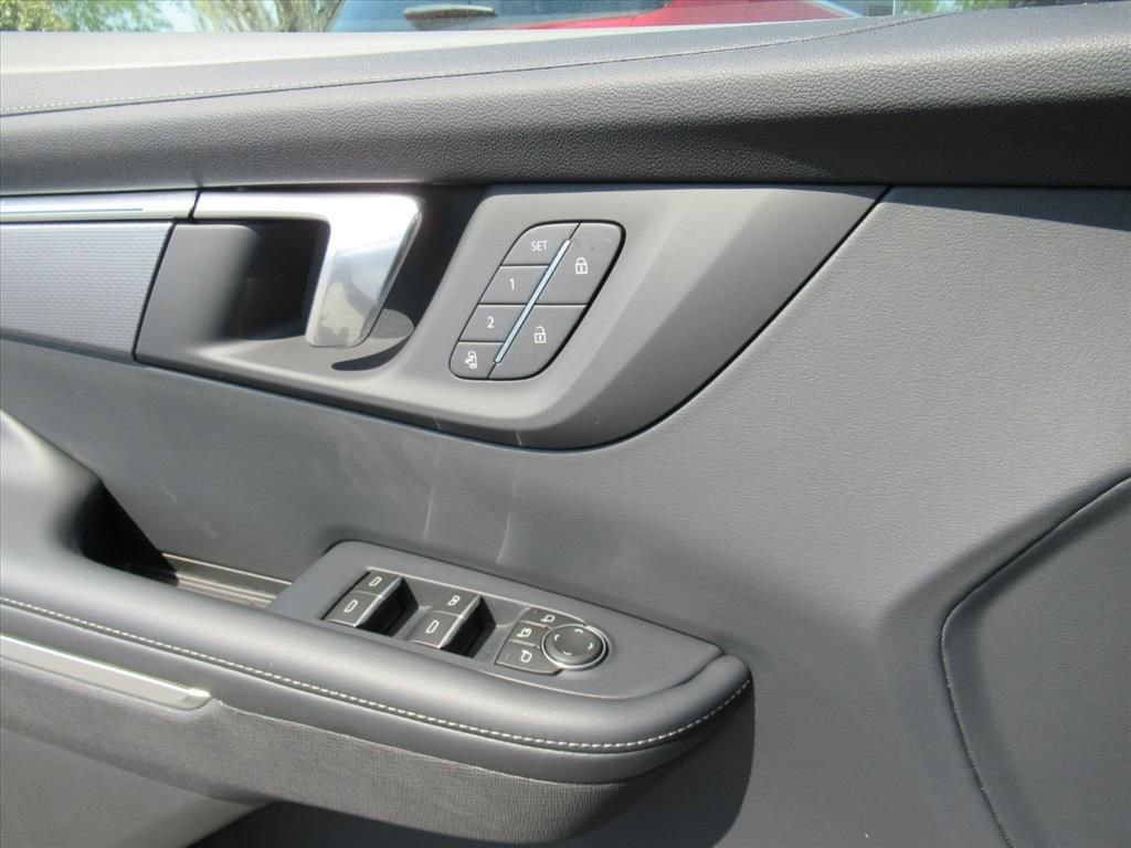 New 2026 Buick Enclave Sport Touring w/ Power Package image 22