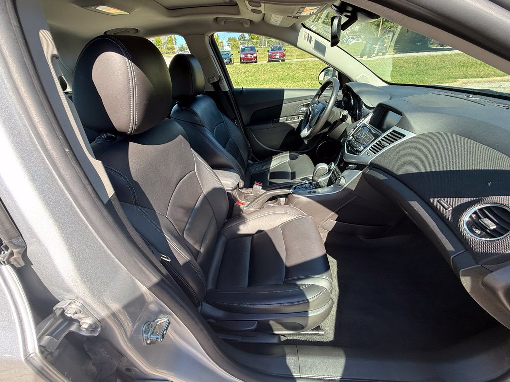 Used 2015 Chevrolet Cruze LTZ w/ Sun, Sound and Sport Package FWD image 40