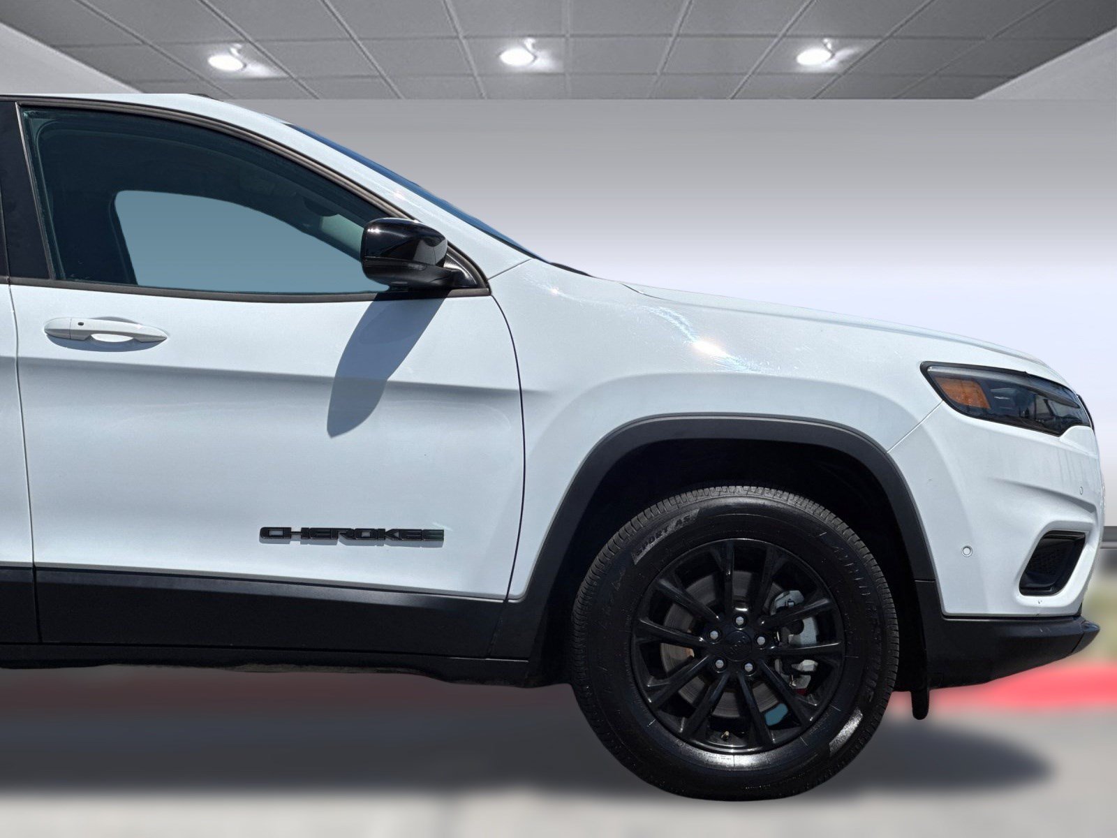 Used 2023 Jeep Cherokee Altitude Lux AWD/4WD image 29