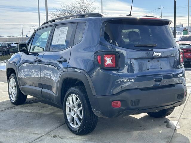 Used 2022 Jeep Renegade Latitude AWD/4WD image 5