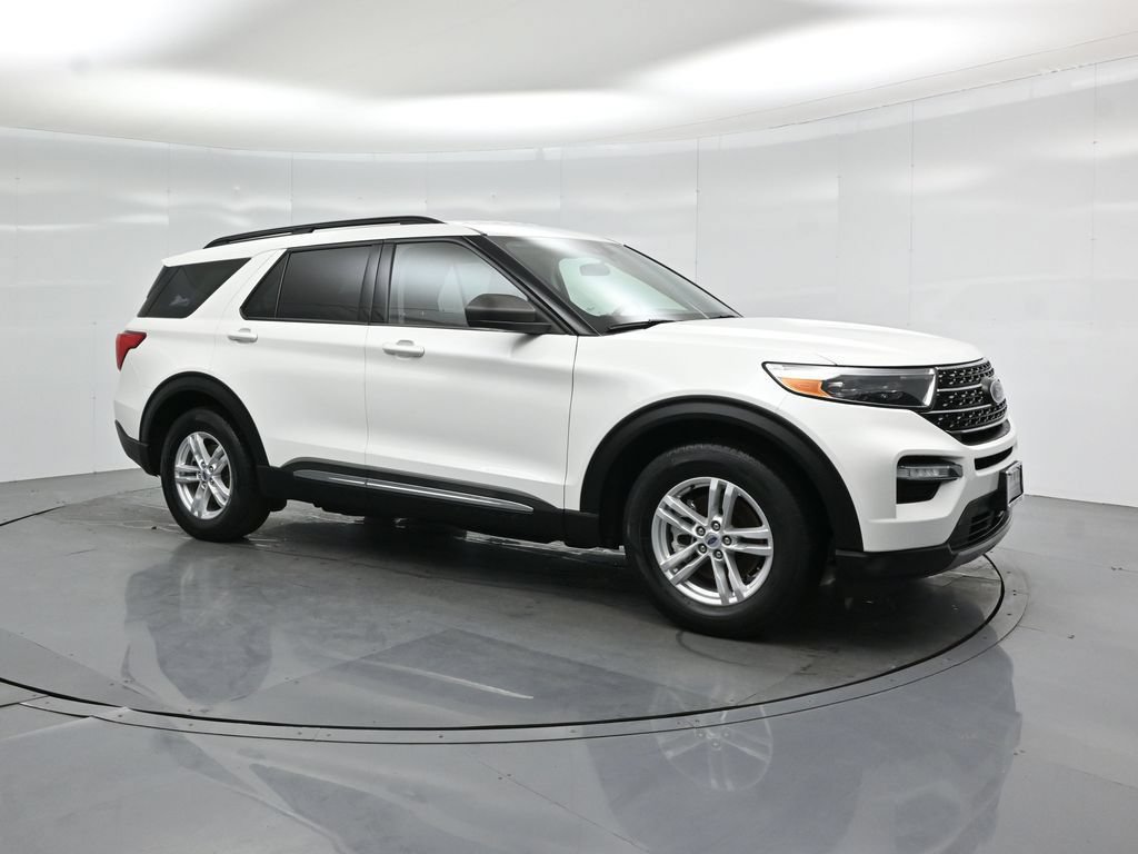 Certified 2023 Ford Explorer XLT w/ Equipment Group 202A RWD image 26