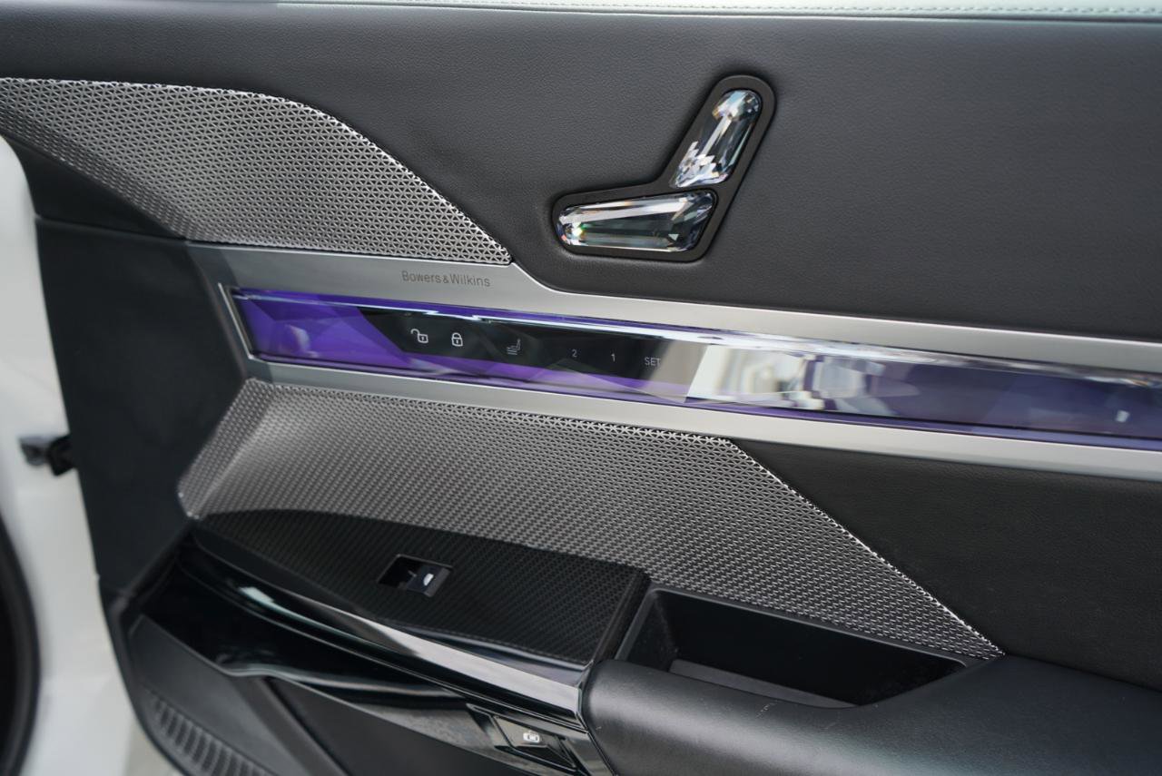 Used 2023 BMW 760i xDrive w/ Executive Package image 66