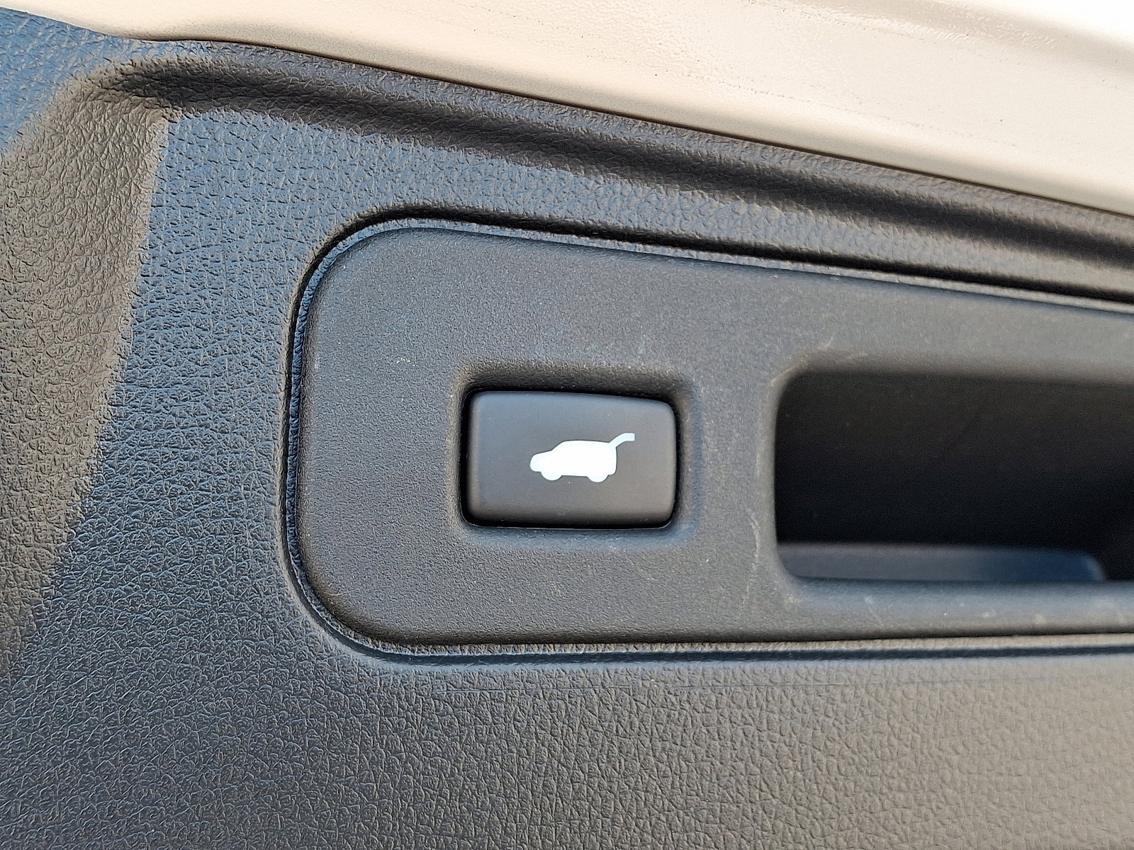 Used 2023 Honda Passport EX-L image 32