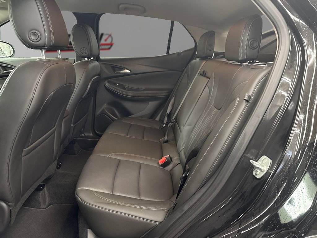 Used 2025 Buick Encore GX Avenir w/ Avenir Technology Package image 10