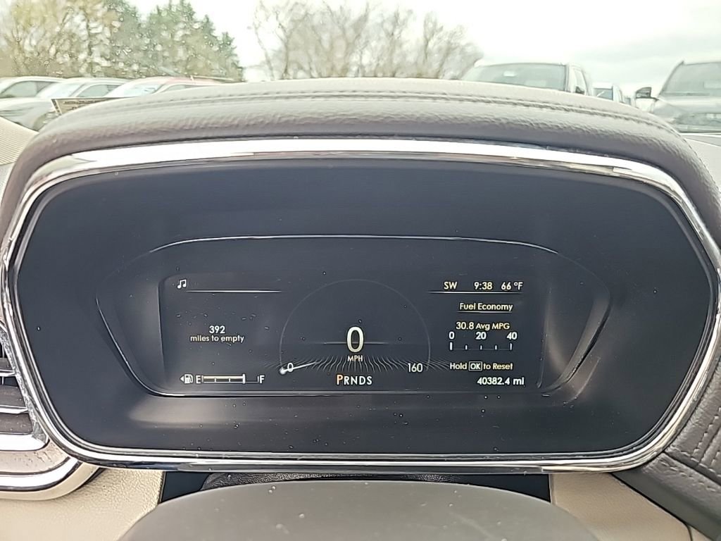 Used 2018 Lincoln Continental Premiere image 11