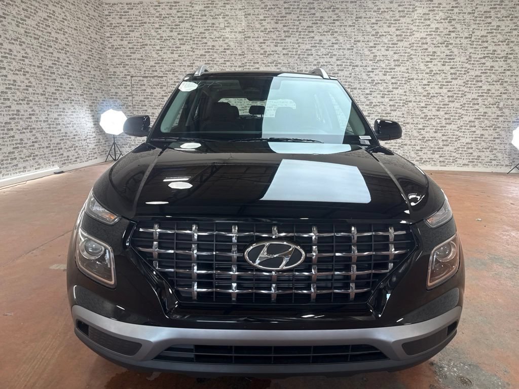 New 2026 Hyundai Venue SEL FWD image 2