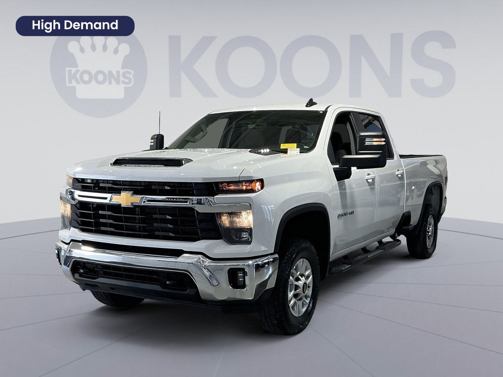 Used 2025 Chevrolet Silverado 2500 LT w/ Convenience Package AWD/4WD image 1