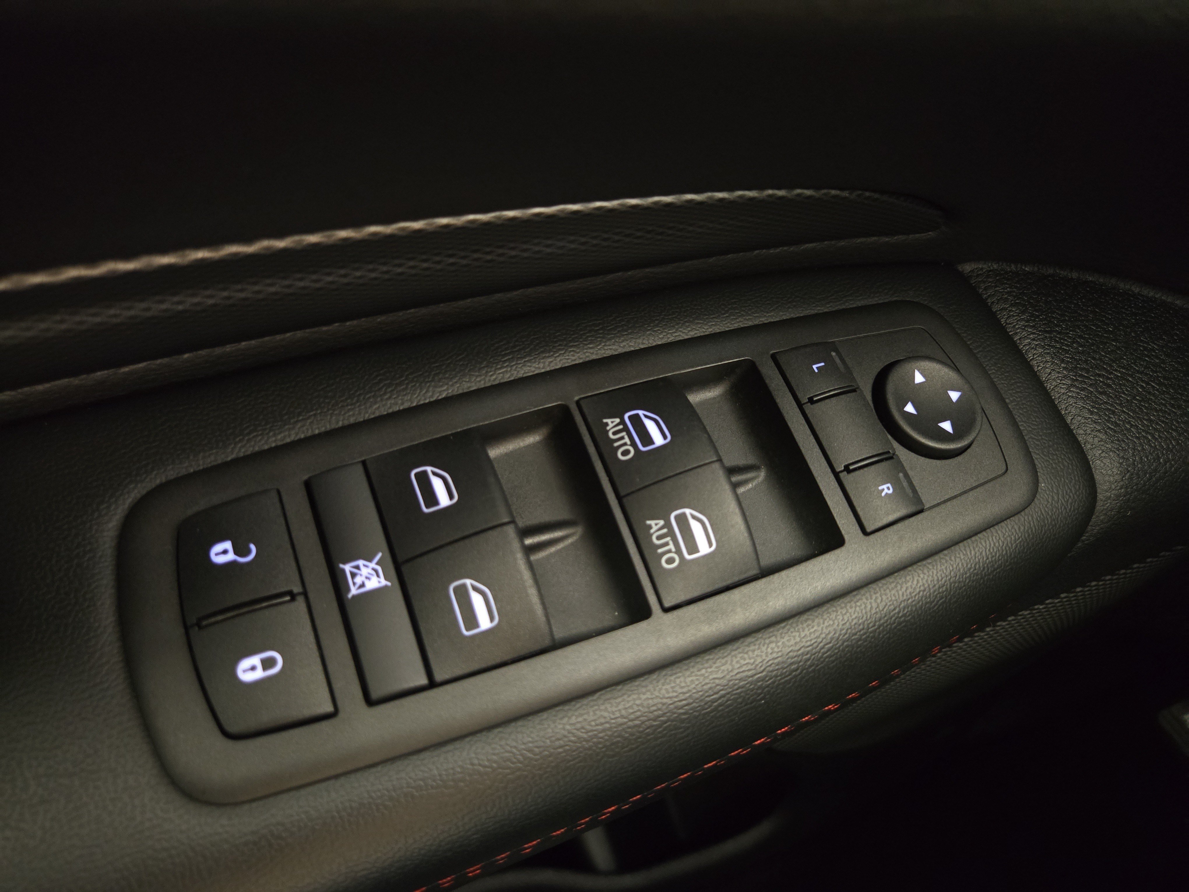 Used 2025 Dodge Durango GT AWD/4WD image 28