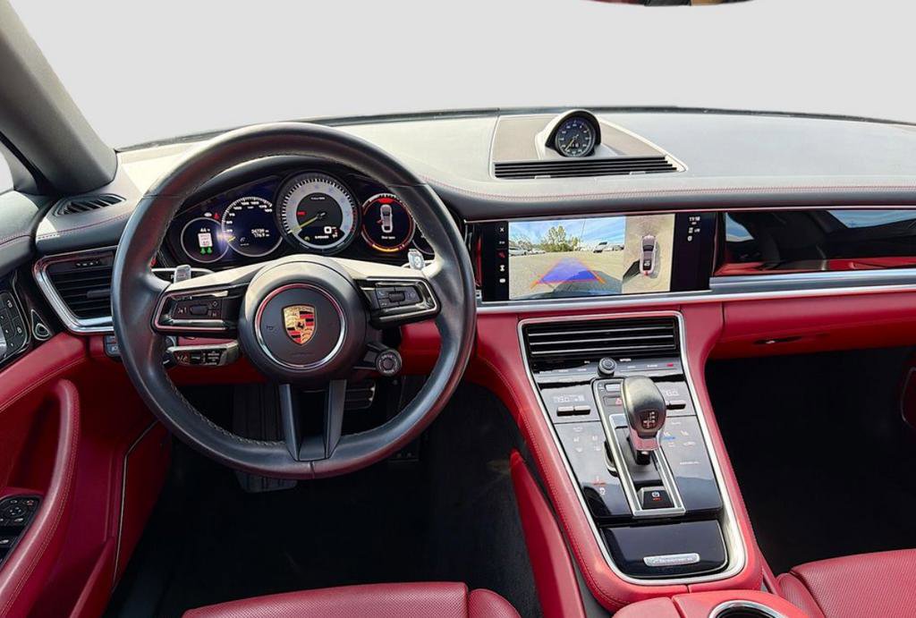 Used 2023 Porsche Panamera 4 Platinum Edition image 11