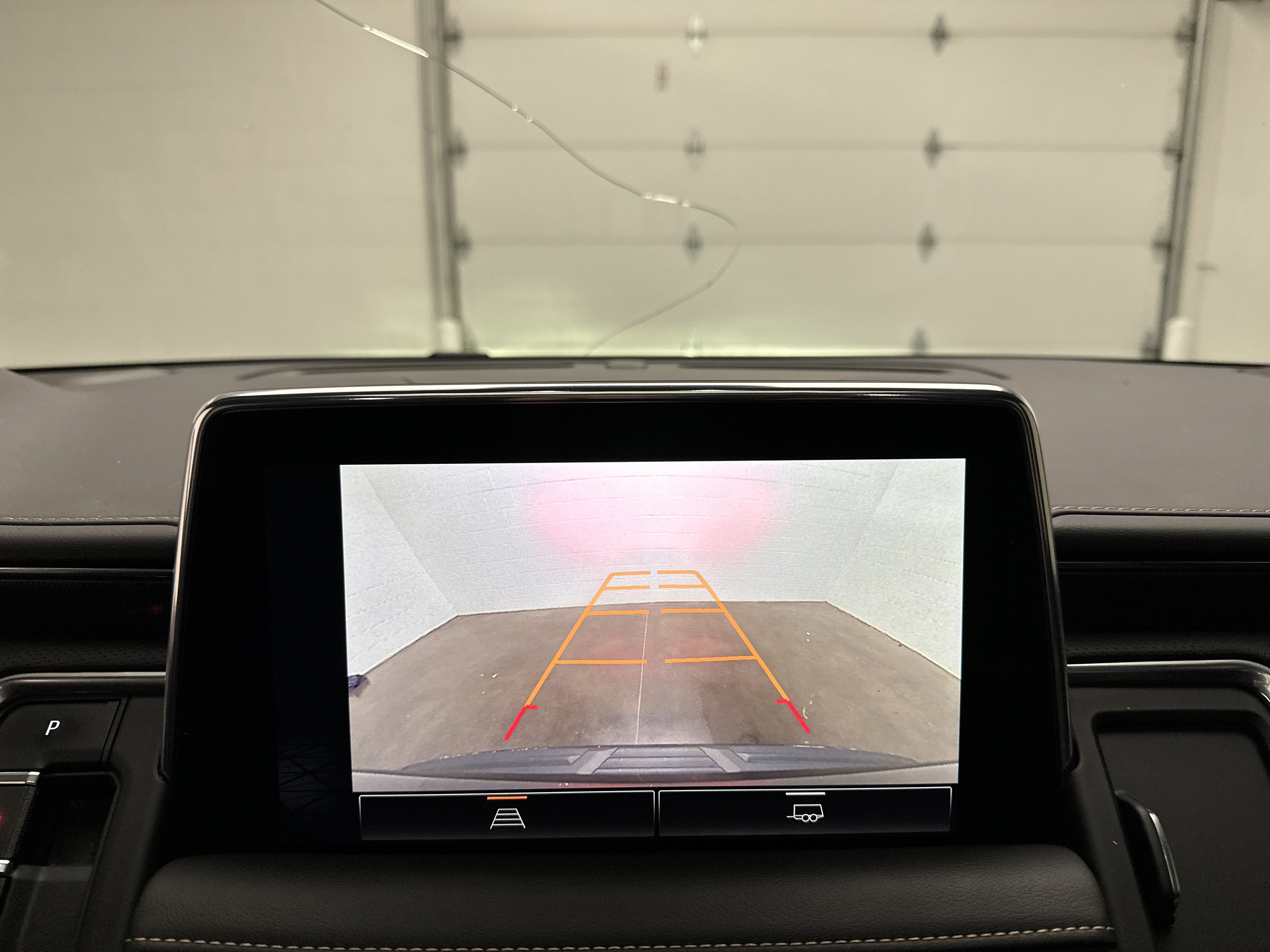 Used 2023 GMC Yukon XL AT4 image 37