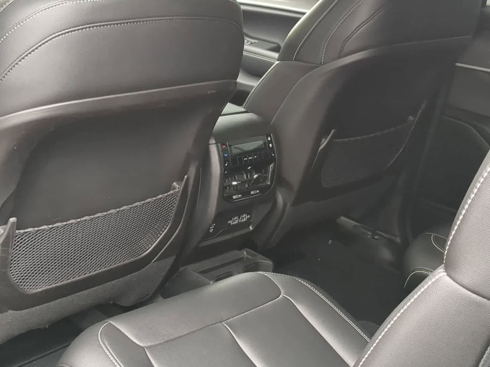 Certified 2023 Jeep Grand Cherokee L Limited AWD/4WD image 18