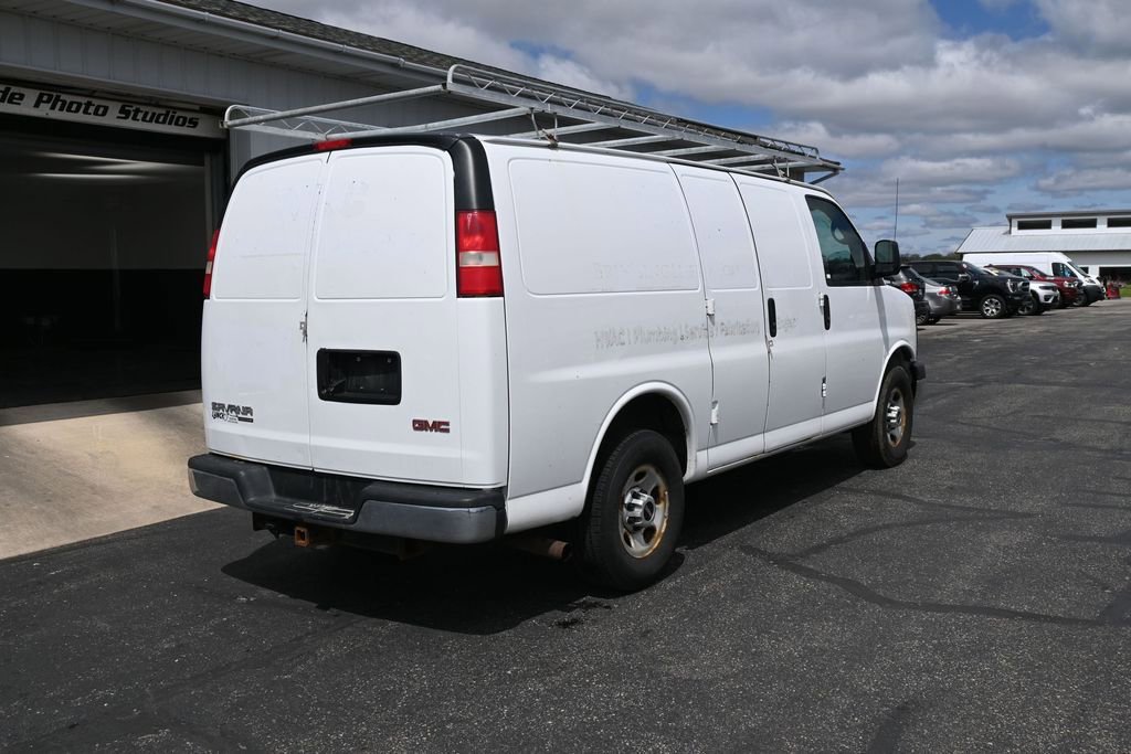 Used 2015 GMC Savana 3500 RWD image 4