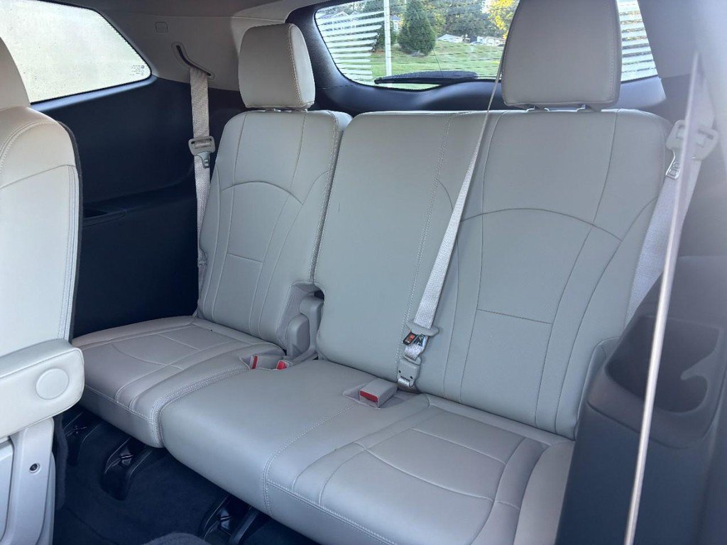 Certified 2020 Buick Enclave Essence FWD image 10