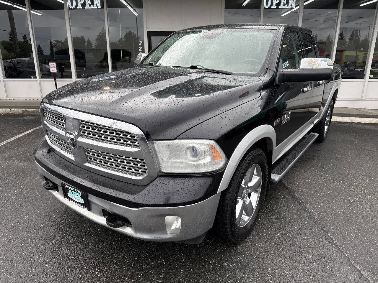 Used 2013 RAM 1500 Laramie w/ Convenience Group