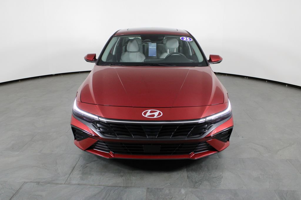 Certified 2025 Hyundai Elantra Limited image 12