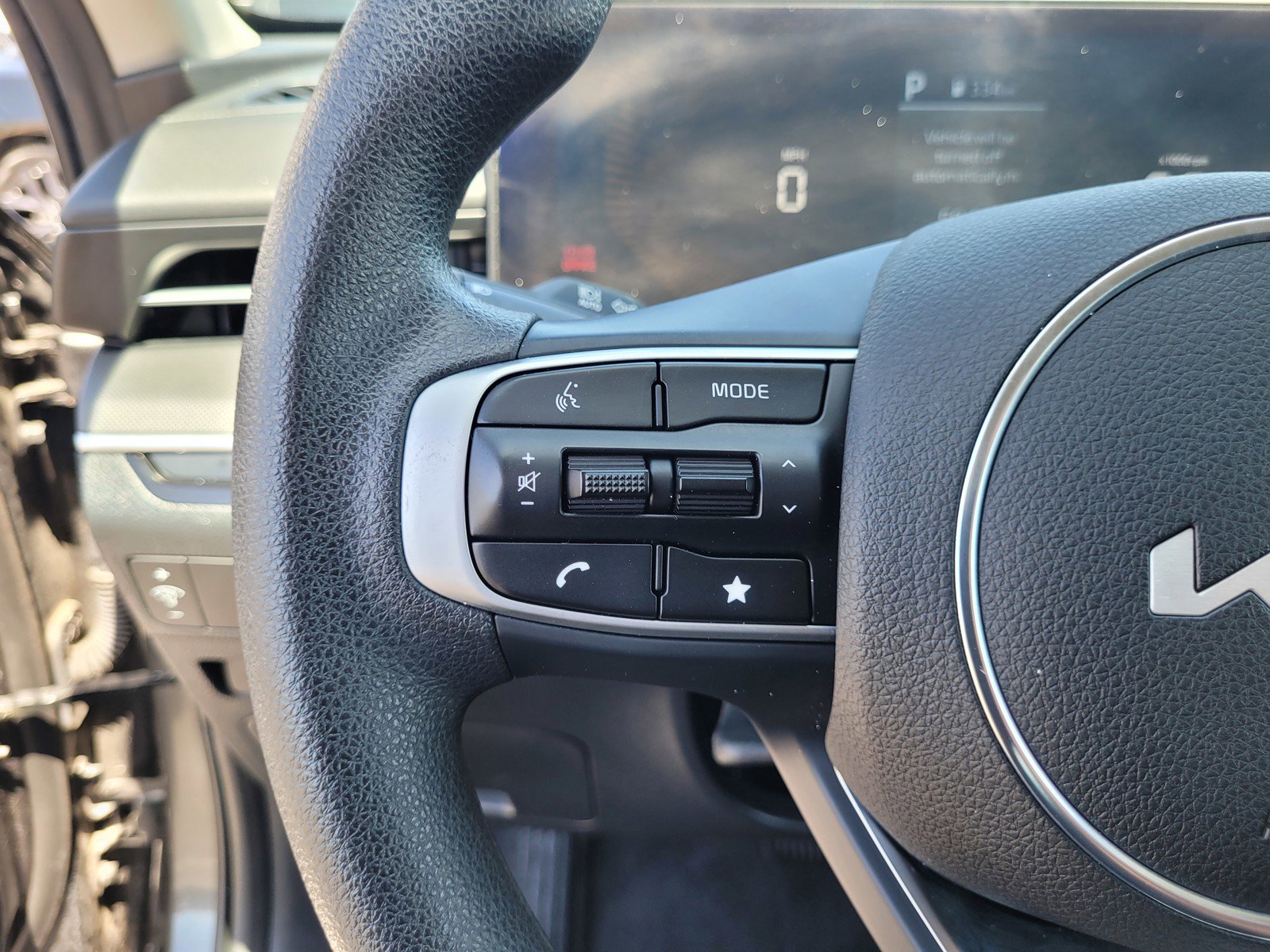 Used 2025 Kia K5 LXS image 21