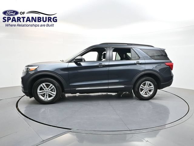 Used 2023 Ford Explorer XLT w/ Equipment Group 202A AWD/4WD image 4