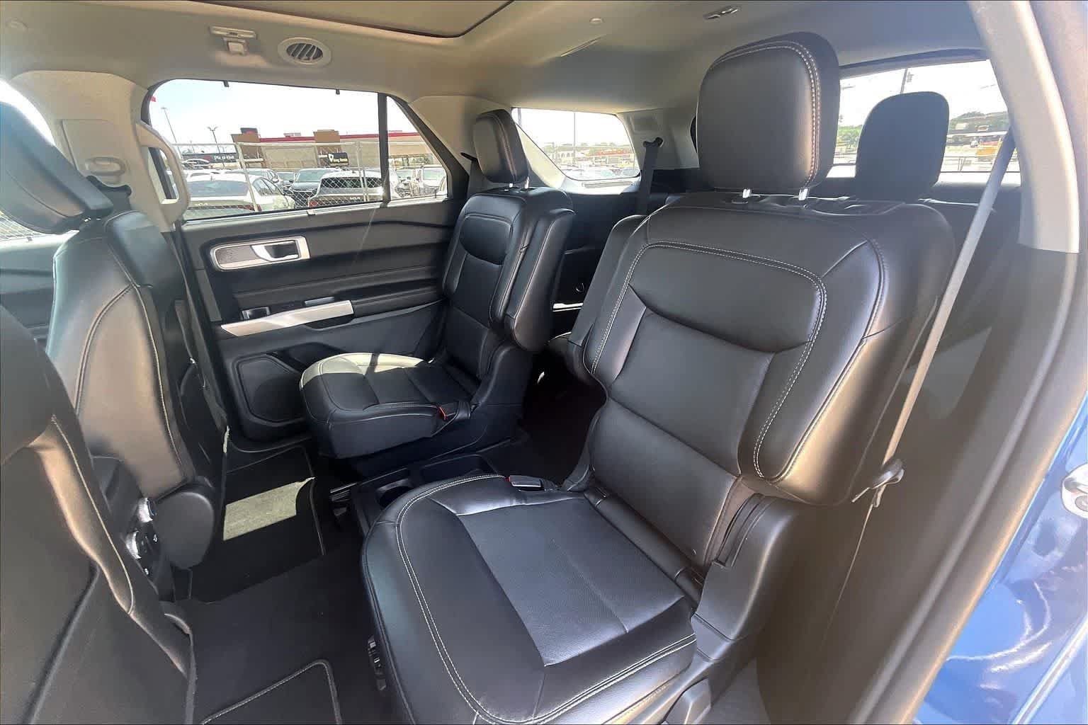 Used 2021 Ford Explorer Limited AWD/4WD image 28