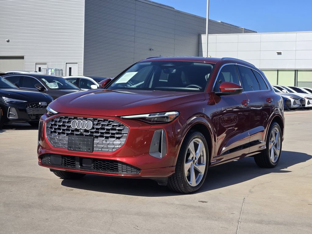 Certified 2025 Audi Q5 Prestige image 6