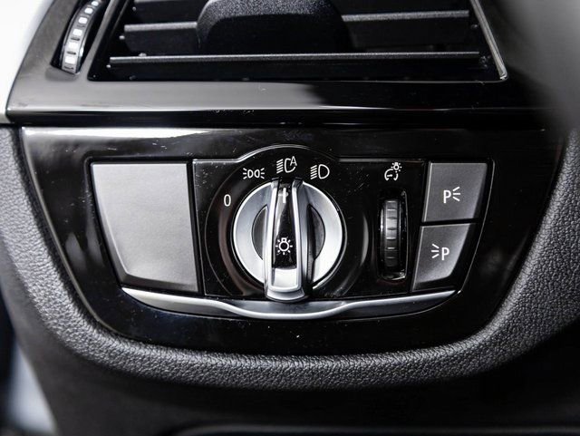 Used 2023 BMW 530i w/ Convenience Package image 11