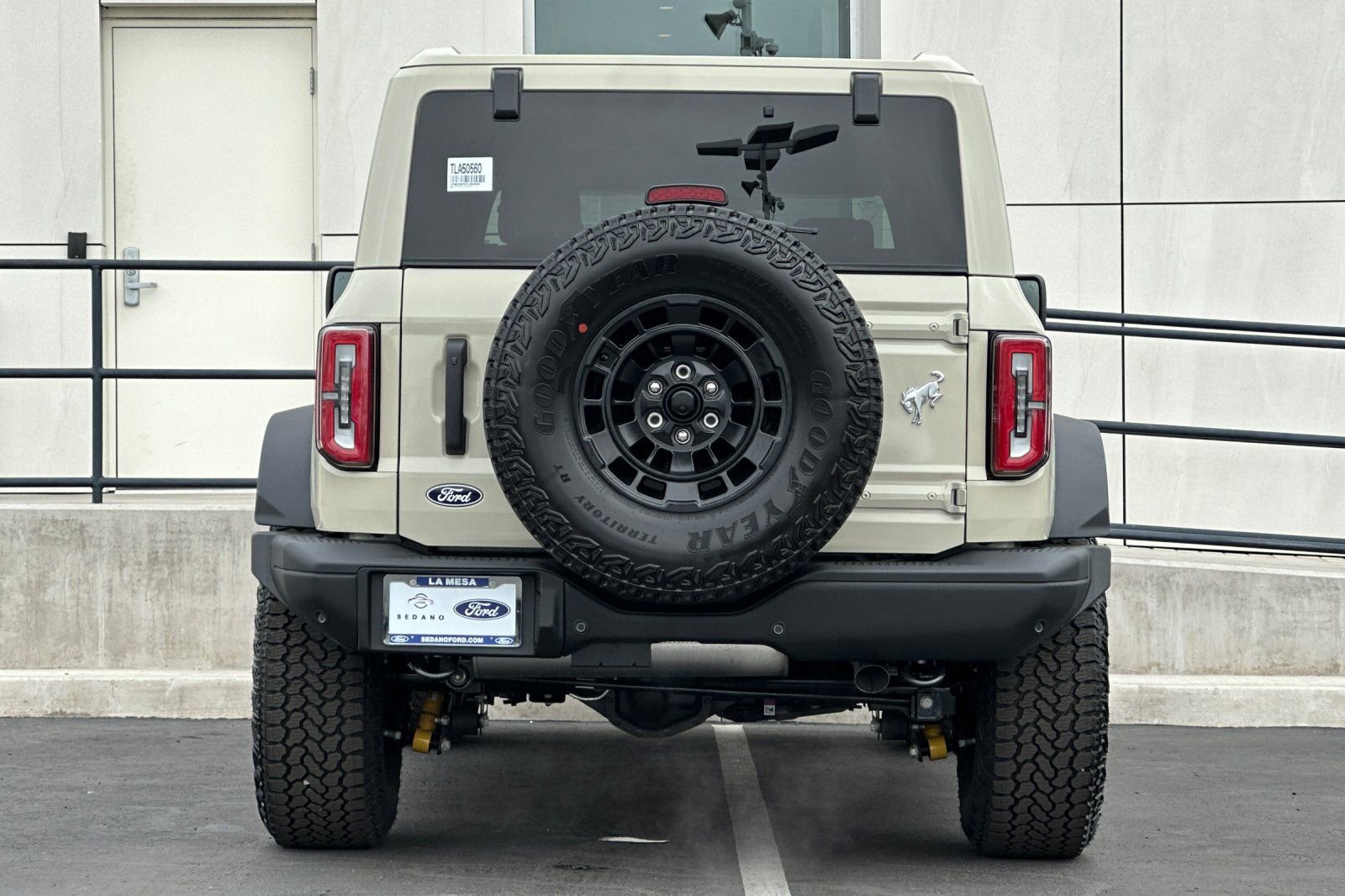 New 2026 Ford Bronco Badlands image 4