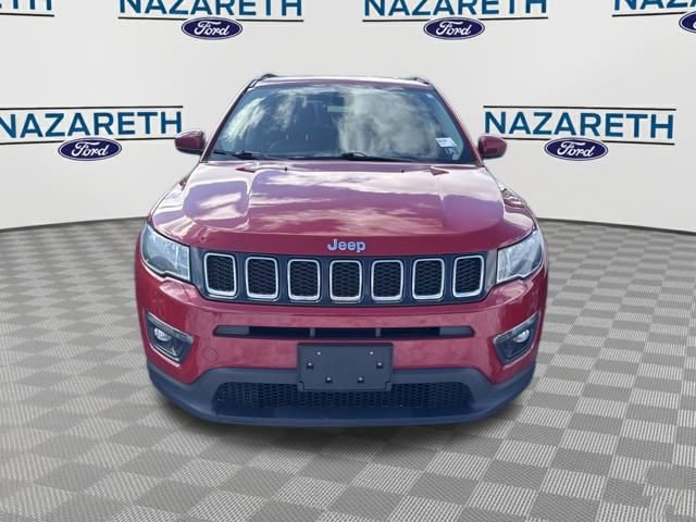 Used 2019 Jeep Compass Latitude image 2