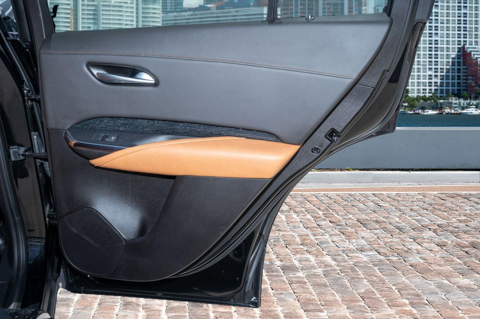 Used 2024 Cadillac XT4 Sport image 15