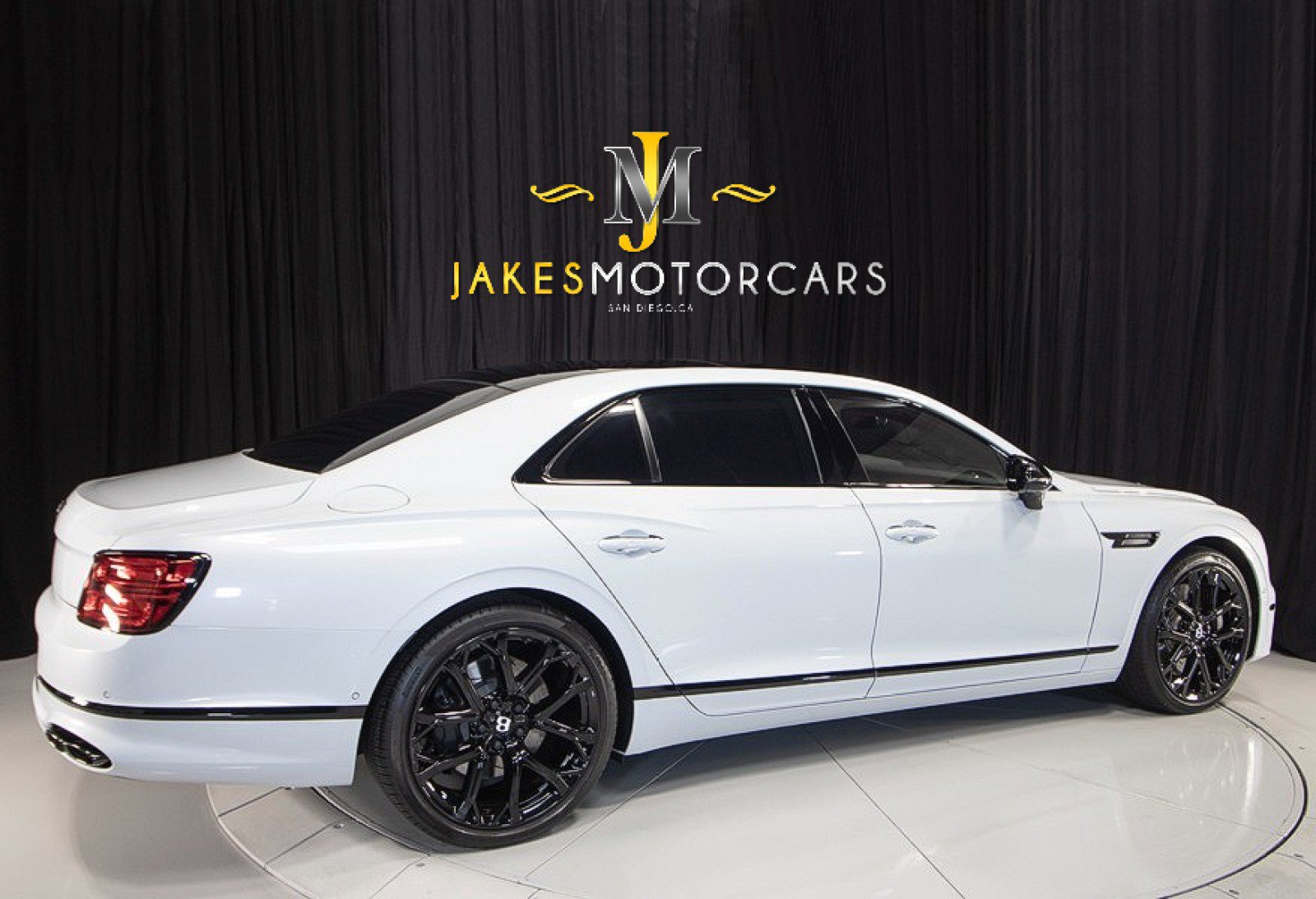 Used 2023 Bentley Flying Spur Flying Spur image 10