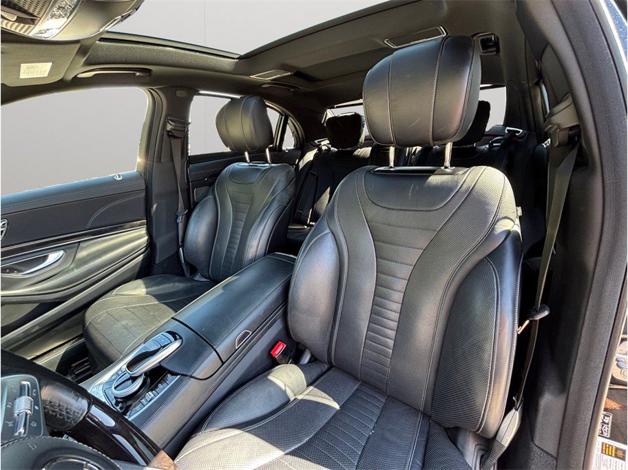 Used 2019 Mercedes-Benz S 560 4MATIC Sedan image 21