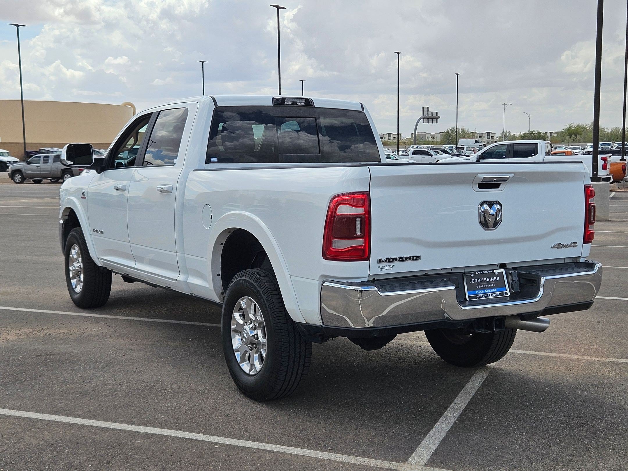 Used 2022 RAM 2500 Laramie AWD/4WD image 3