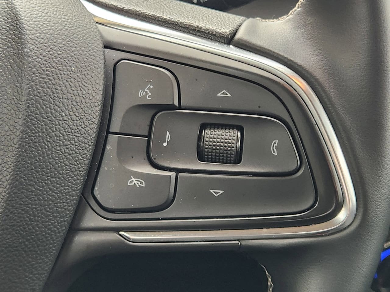 Used 2025 Buick Encore GX Preferred AWD/4WD image 27