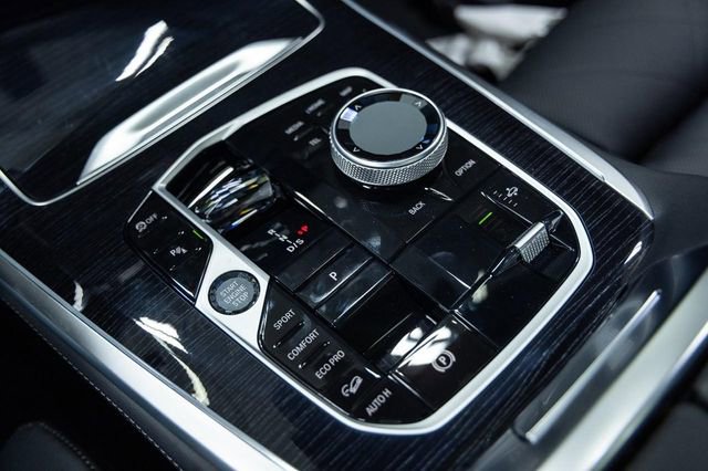 New 2026 BMW X7 xDrive40i AWD/4WD image 21