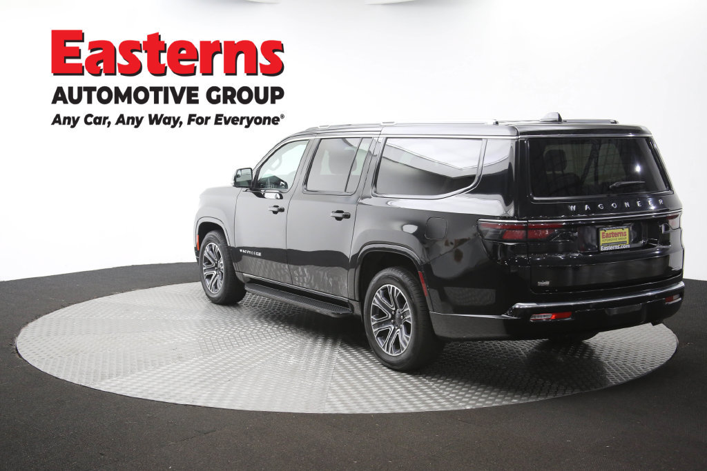 Used 2024 Jeep Wagoneer L Series II RWD image 73