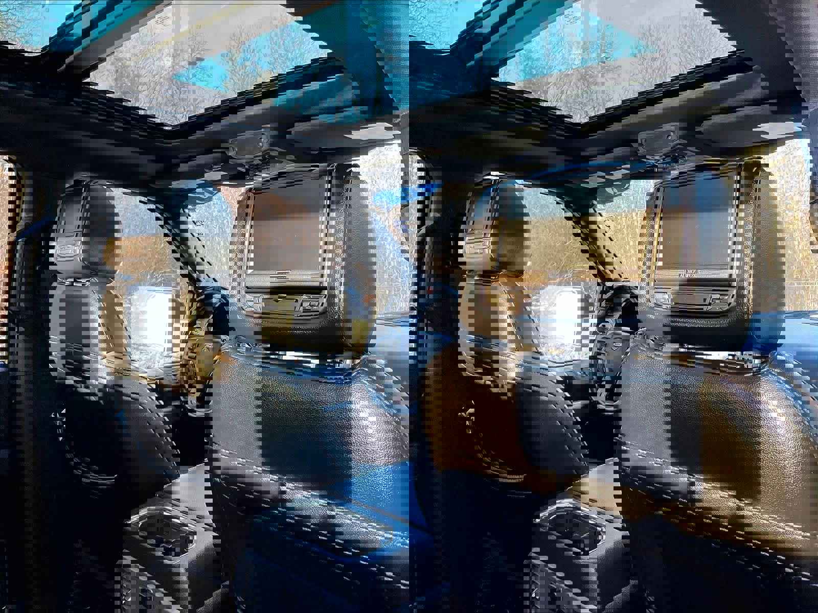 Used 2018 Ford F150 Raptor w/ Equipment Group 802A Luxury image 40