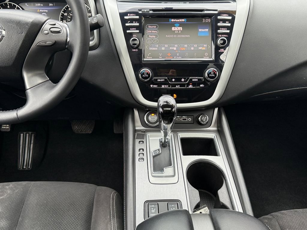 Used 2019 Nissan Murano SV w/ Premium Package image 14