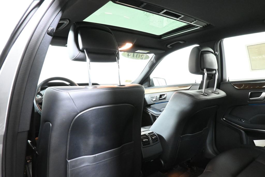 Used 2014 Mercedes-Benz E 350 4MATIC Sedan image 30