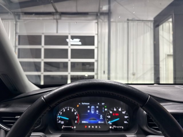 Used 2023 Ford Explorer XLT w/ Equipment Group 202A image 9