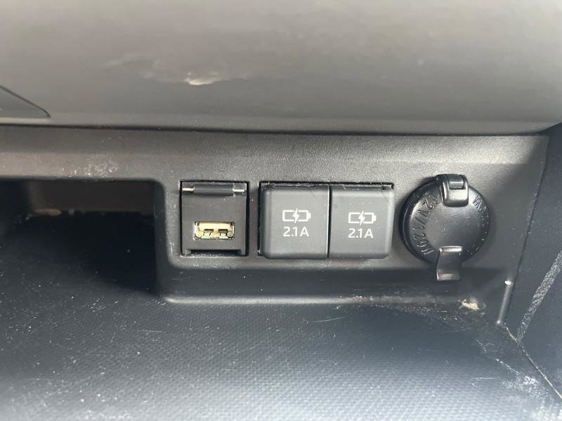 Used 2021 Toyota Highlander XLE image 17