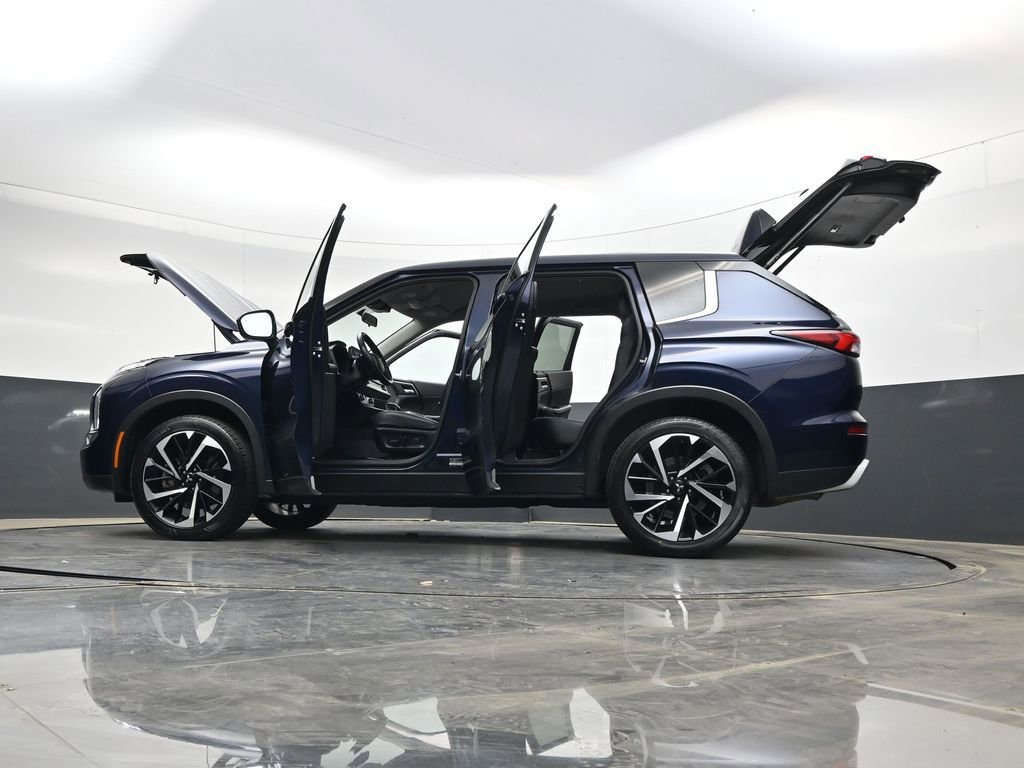 Used 2024 Mitsubishi Outlander SE AWD/4WD image 39