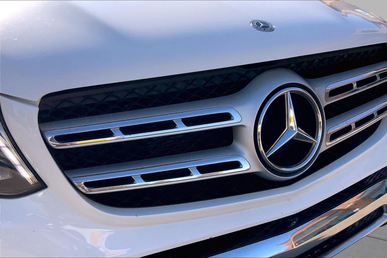 Used 2019 Mercedes-Benz GLS 450 4MATIC image 30