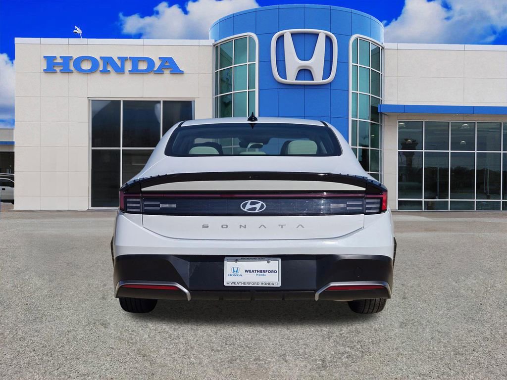 Used 2025 Hyundai Sonata SEL image 4