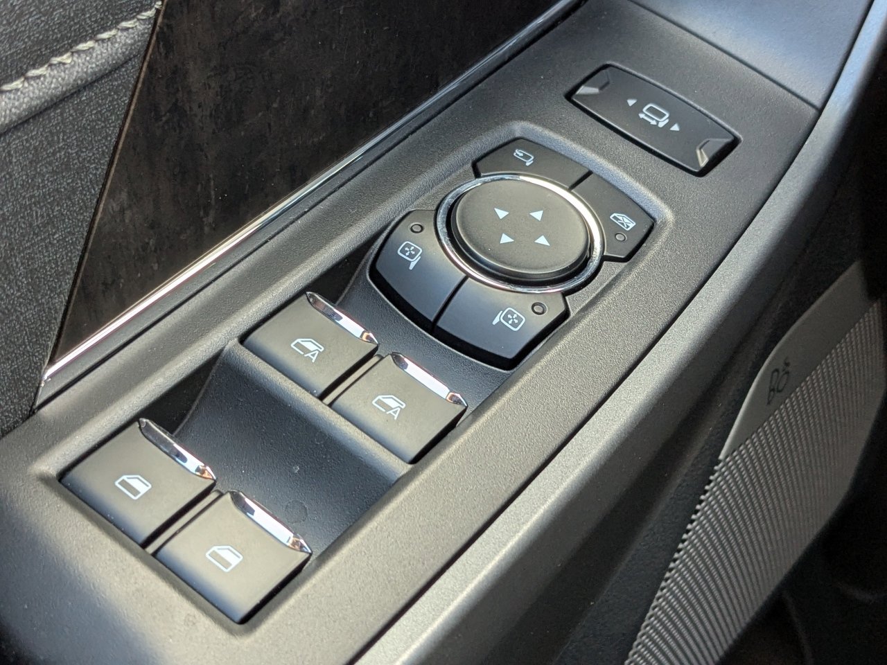 New 2026 Ford F350 Lariat w/ Black Appearance Package image 29