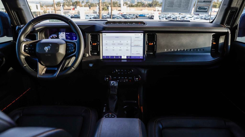 Used 2024 Ford Bronco Badlands image 15