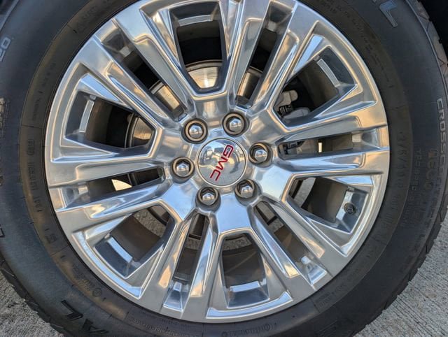 Certified 2023 GMC Yukon Denali AWD/4WD image 7