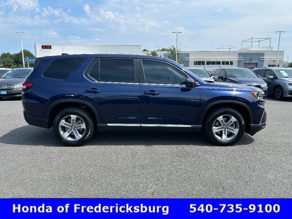 Used 2025 Honda Pilot EX-L image 6