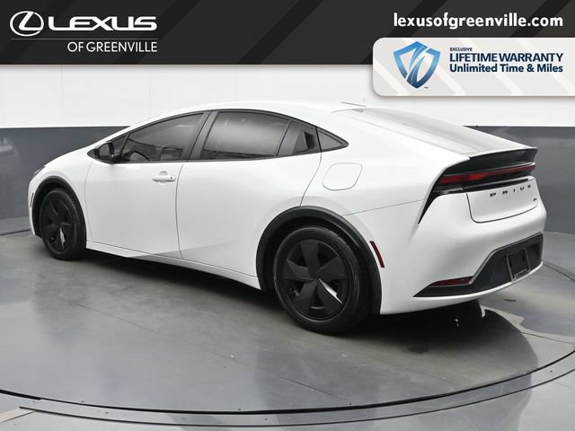 Used 2023 Toyota Prius LE FWD image 6