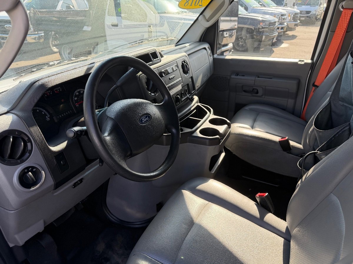 Used 2018 Ford E-450 and Econoline 450 Super Duty w/ Power Windows & Locks Group RWD image 12