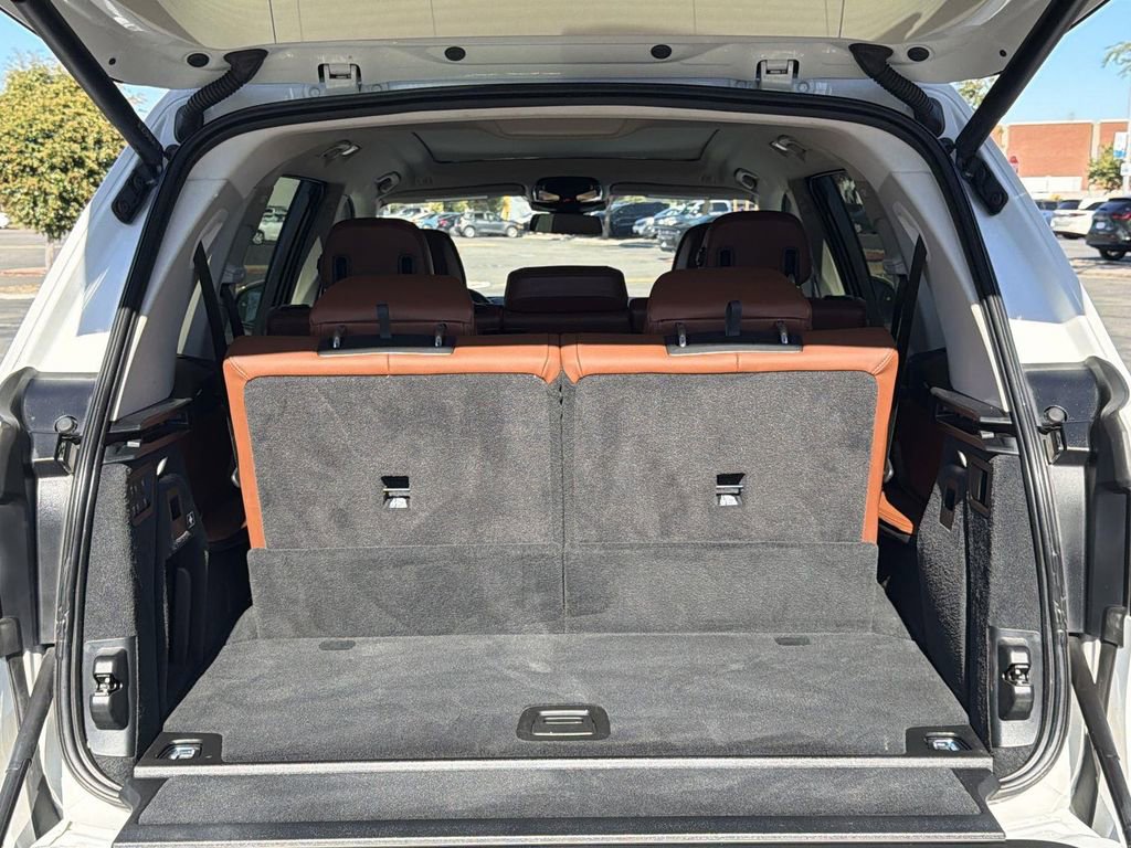Used 2023 BMW X7 xDrive40i image 31